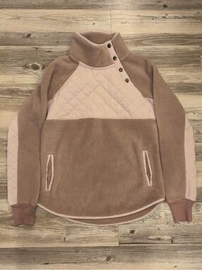Abercrombie Quilted Panel Fleece Pullover in Dusty Rose